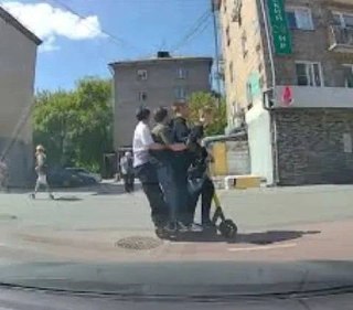 В Калуге задержали 26 самокатчиков-нарушителей